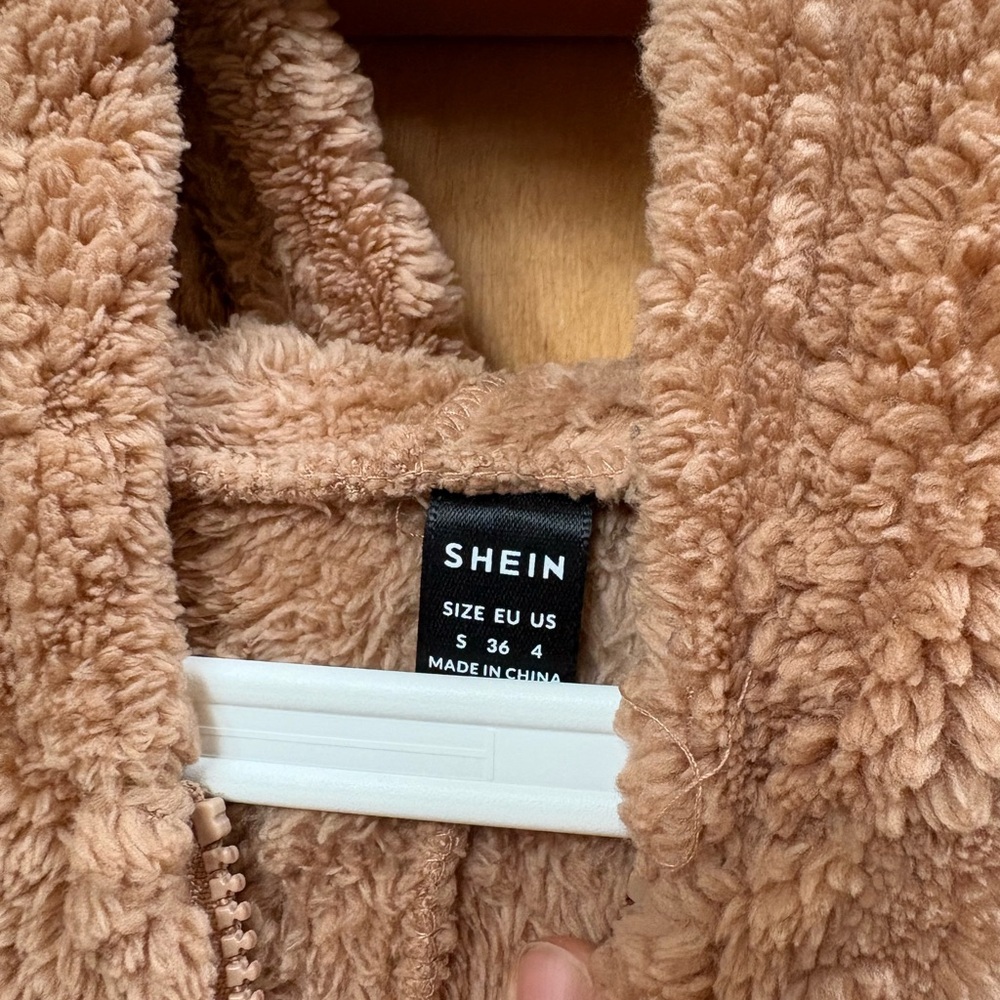 Tan soft onesie - Picture 6 of 9